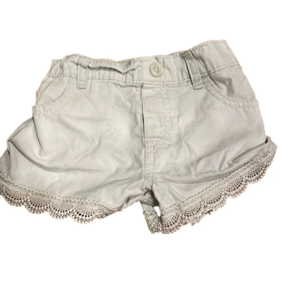 𝅺garanimals 2 t shorts good condition